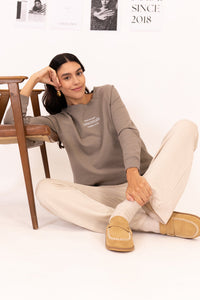 SUDADERA BORDADO CUELLO REDONDO