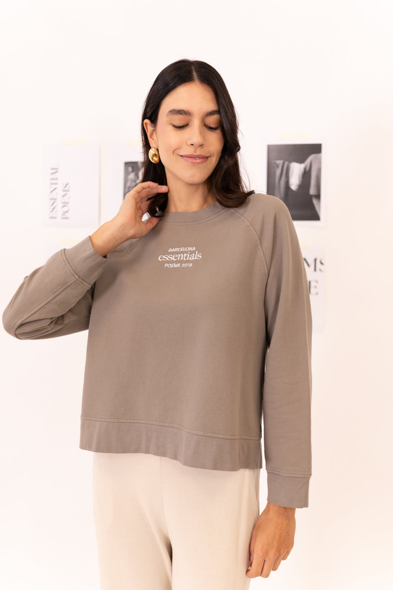 SUDADERA BORDADO CUELLO REDONDO