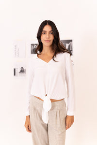 BLUSA CUELLO CAMISERO CON LAZO