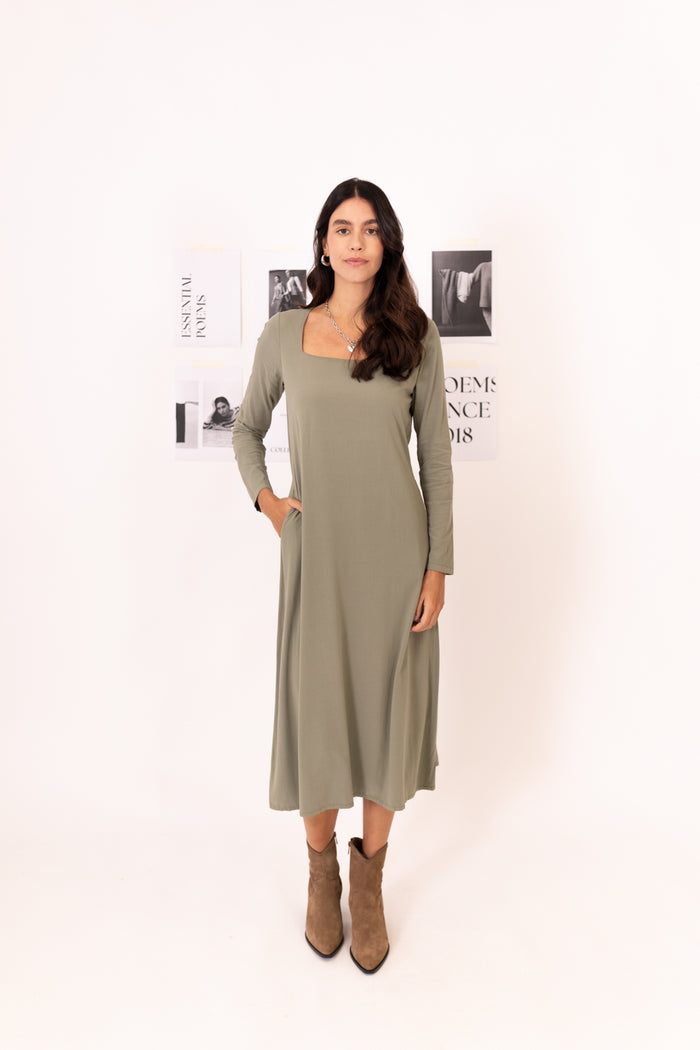 VESTIDO MIDI BOLSILLOS VISCOSA