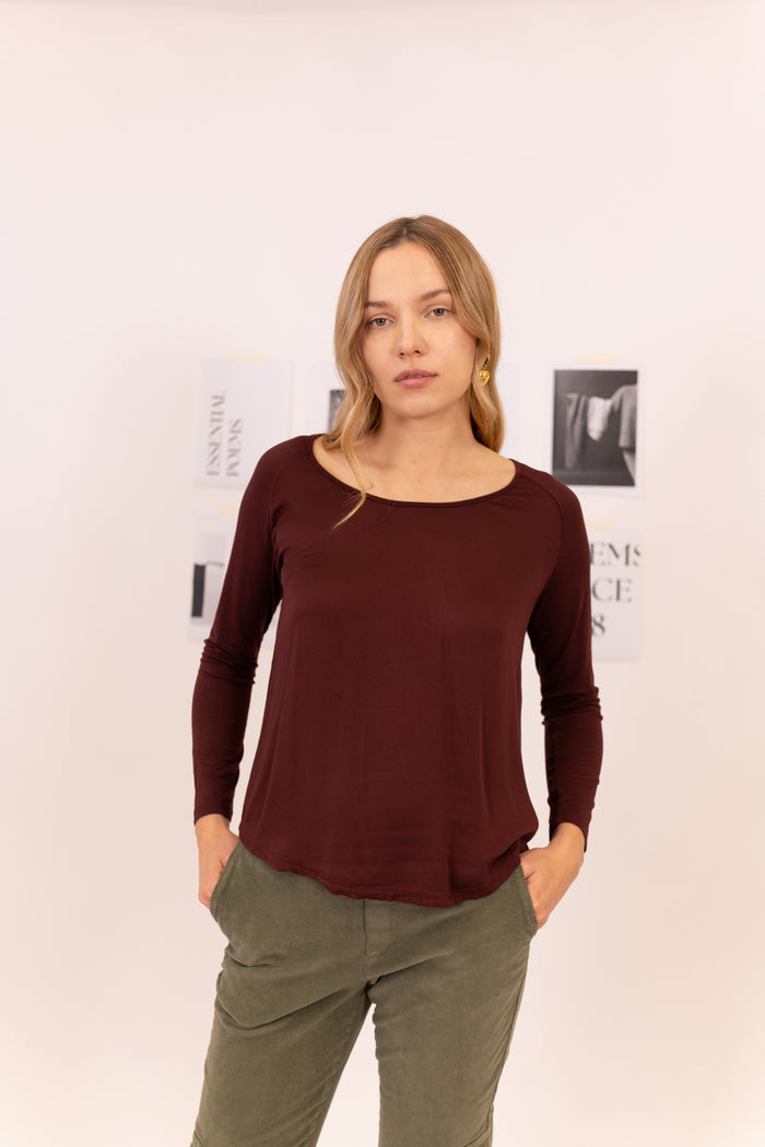CAMISETA MANGA LARGA ESCOTE AMPLIO