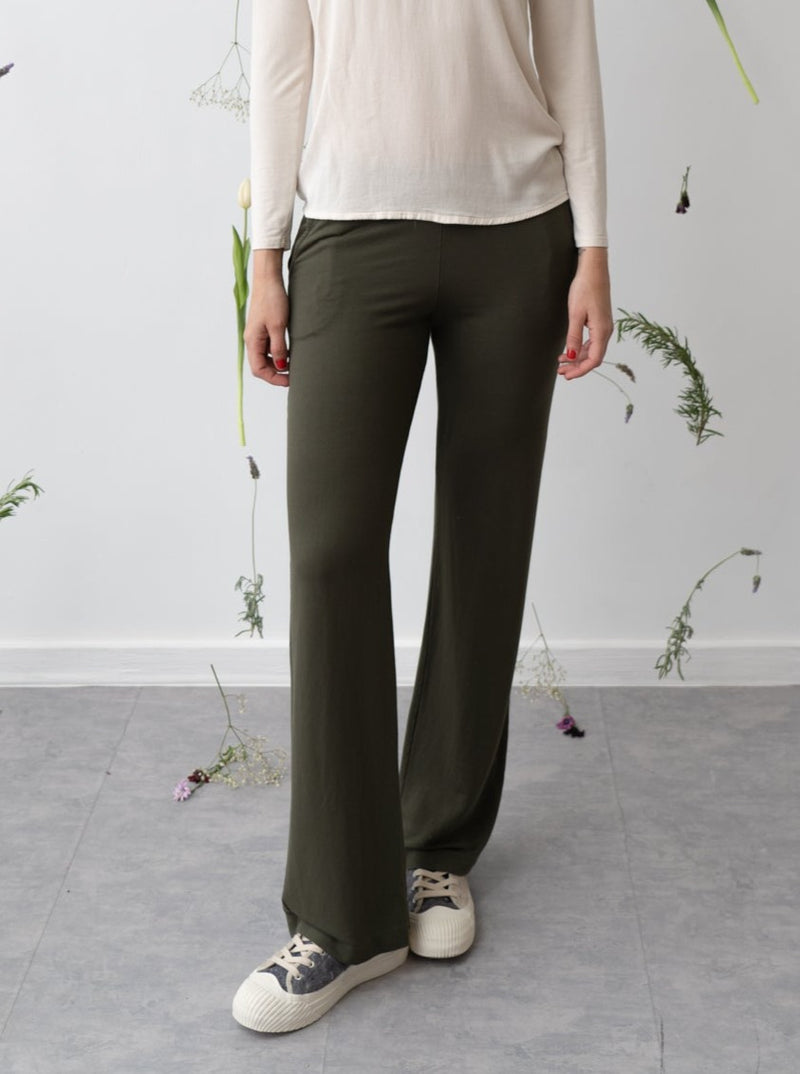 FLOWING ALMOND TROUSERS