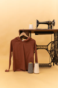 CAMISETA EARTH CAPUCHA